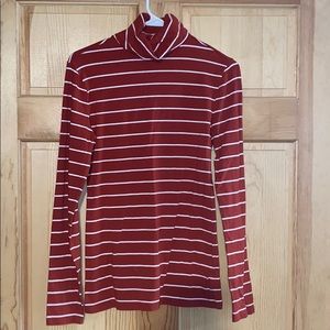 Long sleeve turtle neck